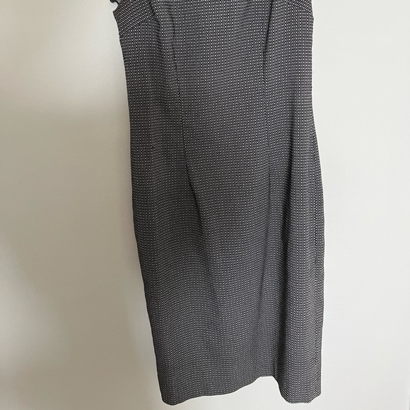 RW&CO Sleeveless Slim Dress - Picture 2 of 6